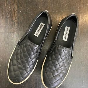 STEVEN MADDEN FLATS!